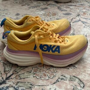 Hokas